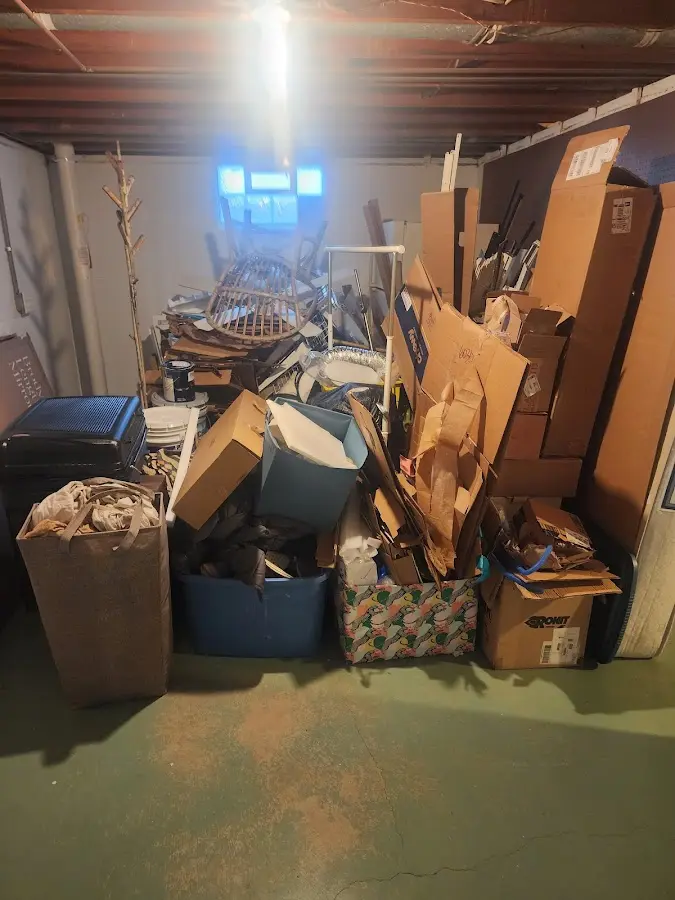 Roll-off dumpster container at job site for Cleanout Dumpster Rental in Placitas